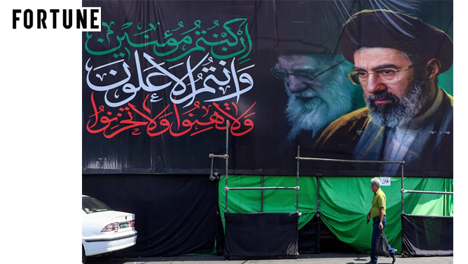 فورچون: حتی مجتبی خامنه‌ای هم از بحران اقتصادی در وحشت است