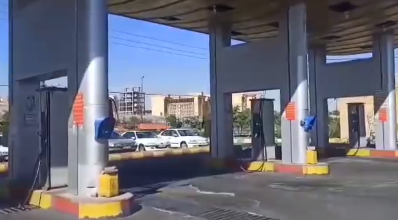 کارگران جایگاه‌های سی‌ان‌جی تبریز اعتصاب کردند