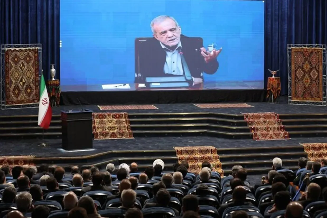 پزشکیان: آمریکا به دنبال ایجاد اعتراضات اجتماعی در ایران است؛ هیچ‌گاه با چنین شدتی از گرفتاری‌ها قرار نداشته‌ایم