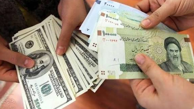 Dollar İranda 191 min tüməni keçdi