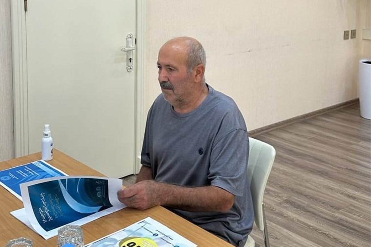 Ombudsman Vaqif Xaçaturyana baş çəkib