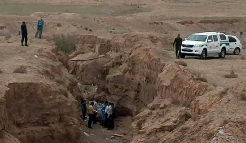 The corpses of five young men were discovered in Hamadan