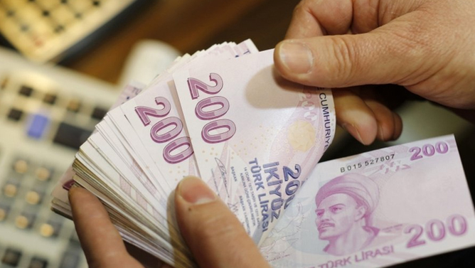 Türkiyə lirəsi 5 min tümənə yaxınlaşdı