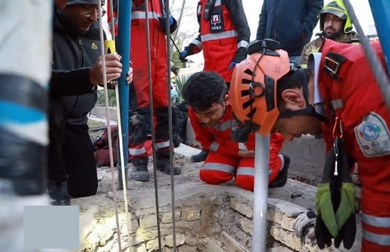 İrandan daha bir xilasetmə rekordu - Bir nəfər 5 gündür quyuda qalıb