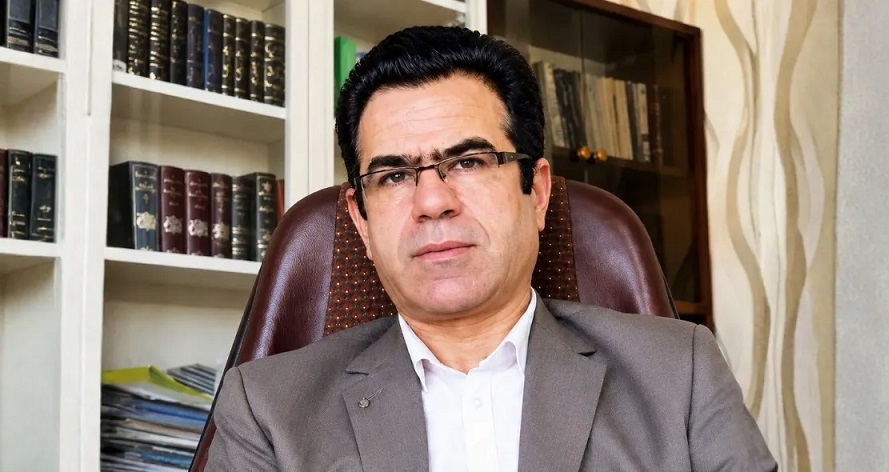 محمد طریقت اسفنجانی، وکیل تورک آذربایجانی به سه سال زندان محکوم شد