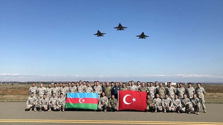 جنگنده‌های اف-16 ترکیه وارد آذربایجان شدند
