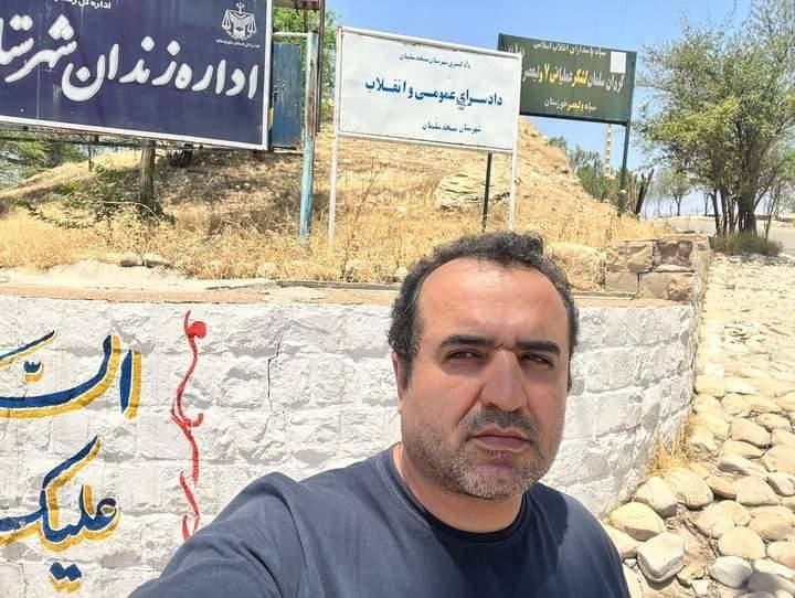 احضار بهنام شیخی  به دادگاه؛ تبدیل قسمتی از محکومیت اقامت اجباری به جزای نقدی