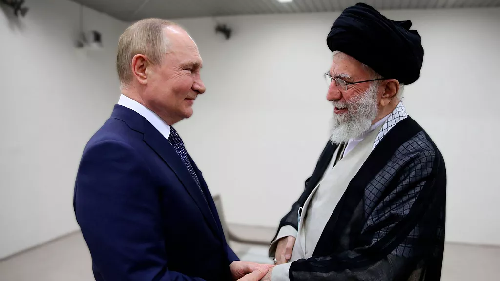 اکسیوس: پوتین از ایران خواست «غنی‌سازی صفر» را بپذیرد