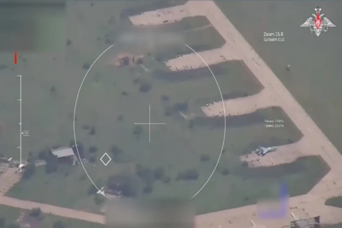 Rusiya HHQ Ukraynanın 5 ədəd "Su-27" təyyarəsini aerodromda sıradan çıxarıb