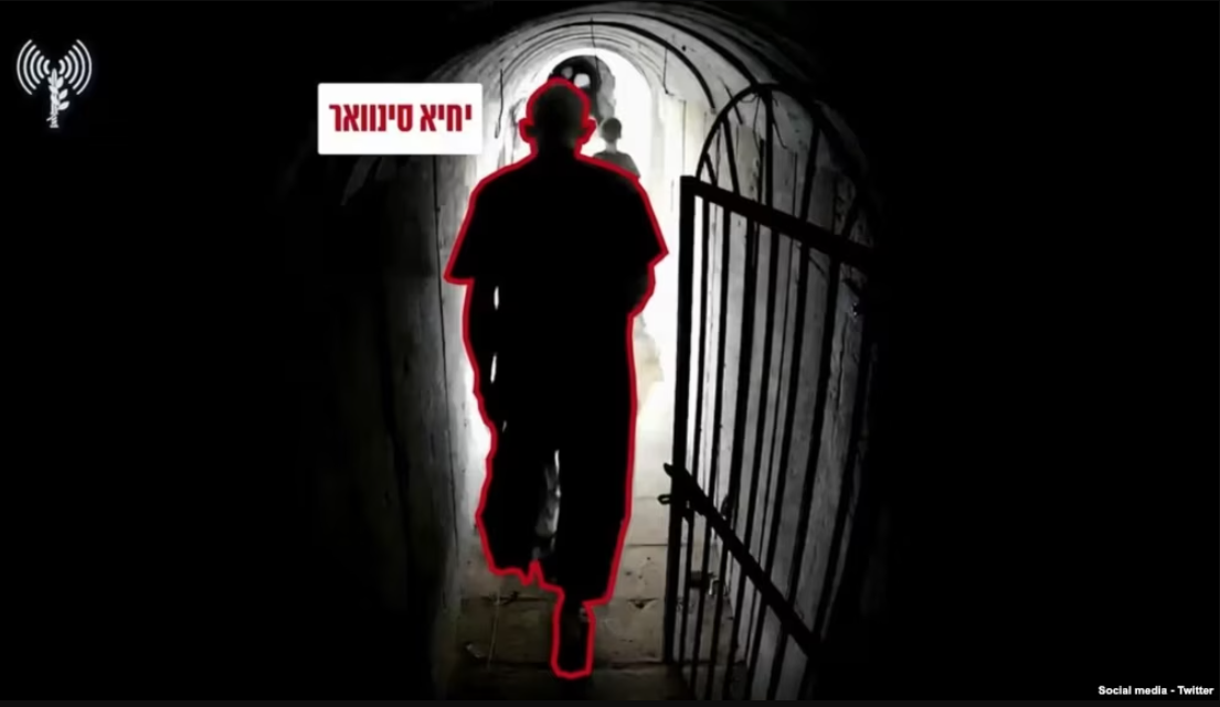 انتشار تصاویر یحیی سینوار در تونل‌های غزه؛ اسرائیل می‌گوید در این مکان میلیونها دلار پول پیدا کرده است