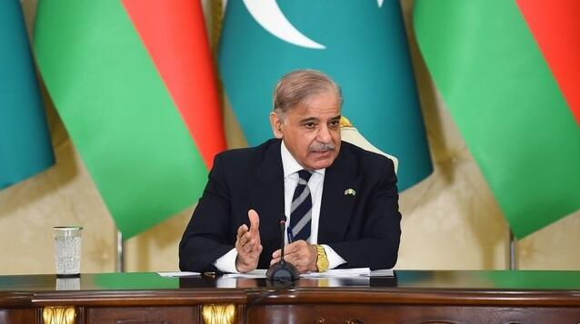 شهباز شریف وارد باکو شد