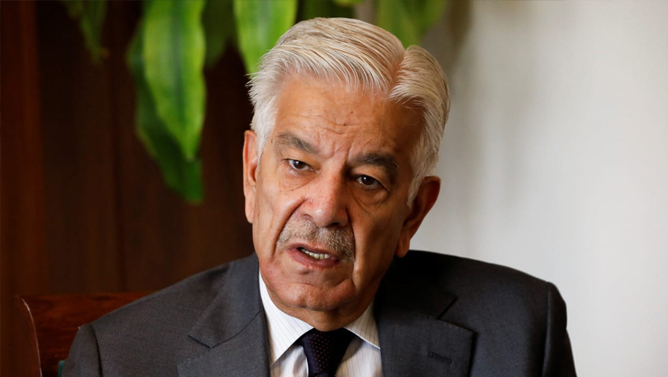 وزیر پاکستانی عقب‌نشینی کرد