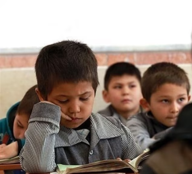 İranda 1.5 milyon uşaq təhsili buraxmaq ərəfəsindədir