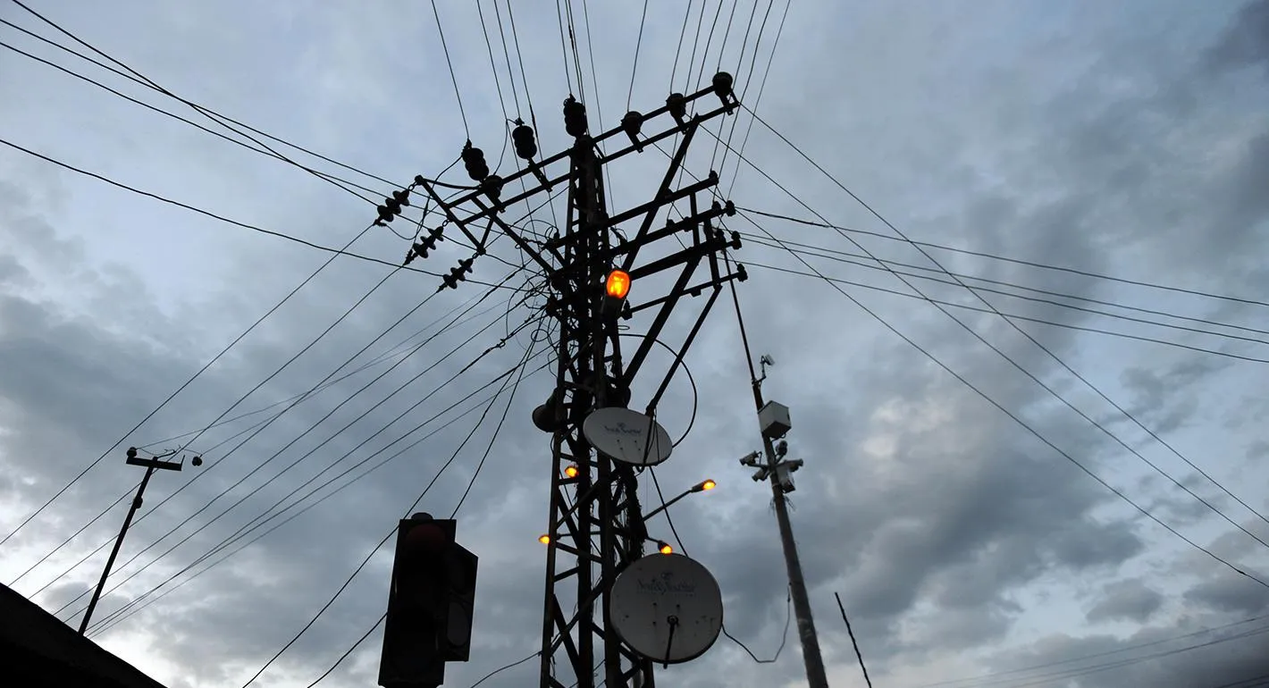 Xuzistanda 1300-dən çox abonentin elektrik enerjisi kəsilib