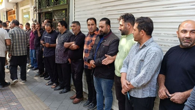 Təbriz meriyasının sürücüləri maaş əvəzinə işdən çıxarılmaqla hədələnirlər