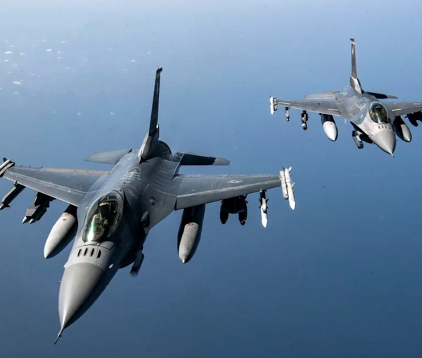 Amerika İrana qarşı bölgəyə daha çox F-16 göndərəcək