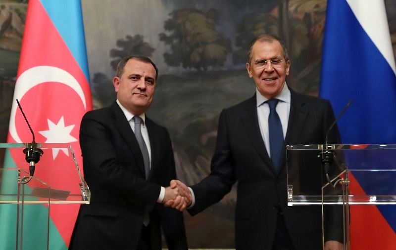 گفتگوی وزرای خارجه آذربایجان و روسیه درباره وضعیت قاراباغ