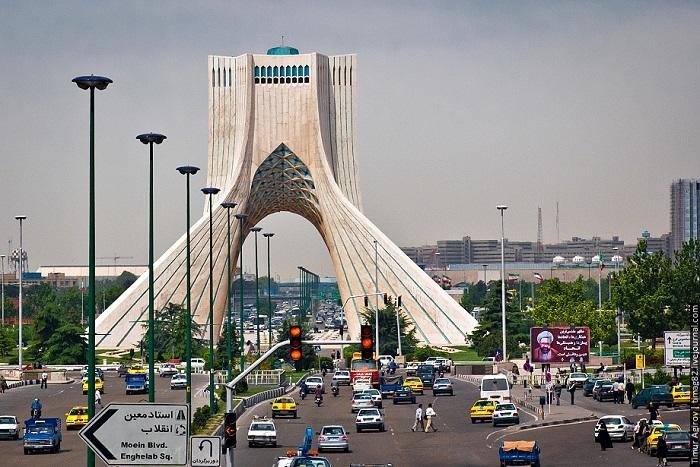 ایران تمام دارایی‌های خود را از بانک‌های خارجی خارج کرد
