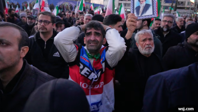 Avstraliya qəzetindən Xameneiyə yas tutulmasına sərt reaksiya