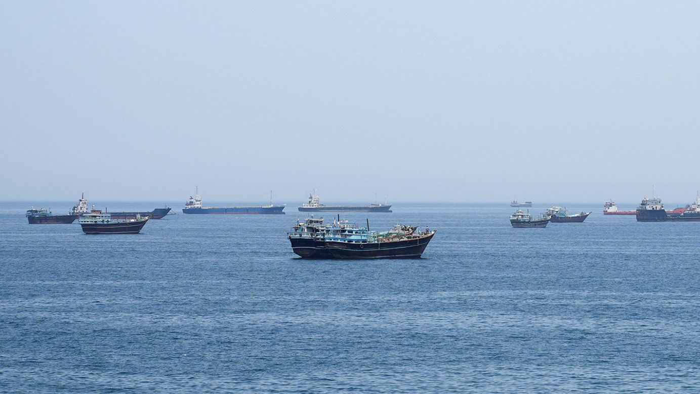 Reuters: Omanın təklif etdiyi yeni Hörmüz planı İranın boğaz üzərində hakimiyyətini məhdudlaşdırır