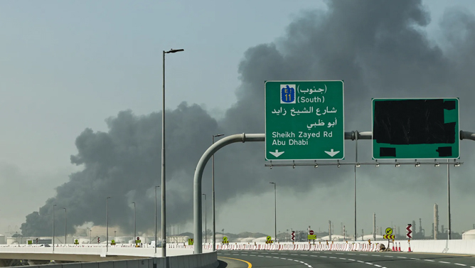 فوری | ابوظبی و ریاض در آستانه تصمیم حمله به ایران هستند
