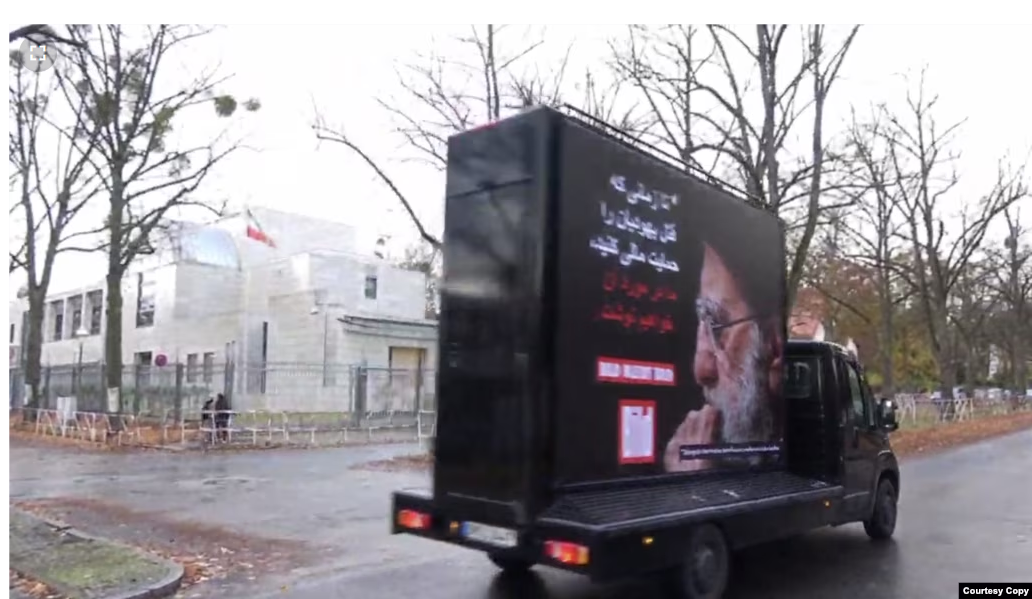 Almaniyanın məşhur qəzeti İran hakimiyyətinin antisemitizm siyasətinə qarşı hərəkətə keçib