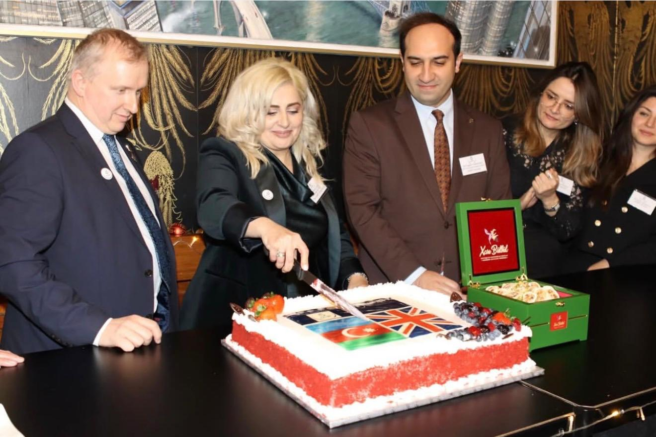 Londonda Azərbaycan-Britaniya peşəkarları arasında süni intellekt mövzusunda konfrans keçirilib