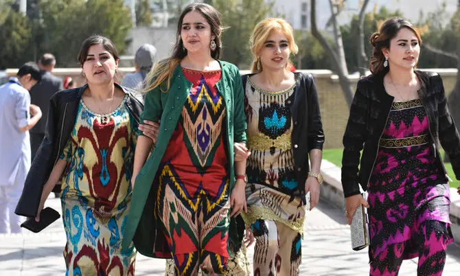 تصویب قانون منع پوشش بیگانه در تاجیکستان؛ جشن‌های اعیاد مذهبی و حجاب به سبک خاورمیانه ممنوع شد