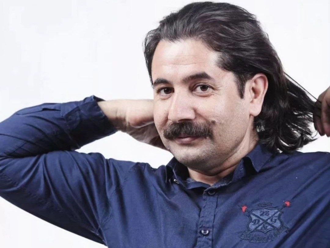 آزار روانی «ابراهیم ساوالان» توسط مسئولان زندان اردبیل؛ موهای سرش را تراشیدند
