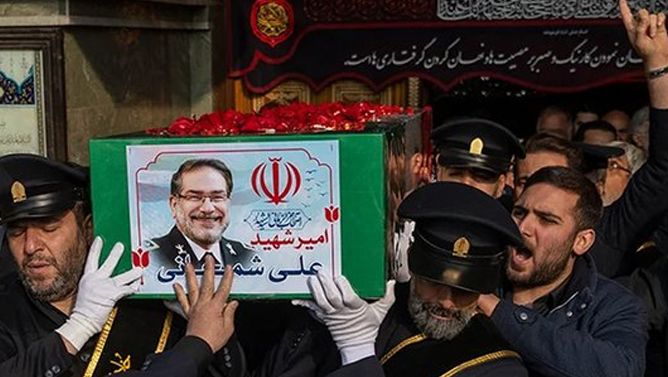 شمخانی «بدون سر» دفن شد