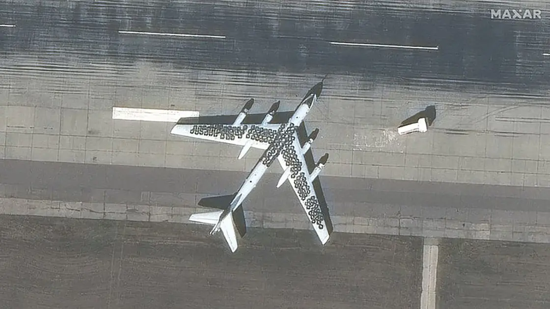 روسیه هواپیماهای نظامی خود را با لاستیک خودرو پنهان می‌کند