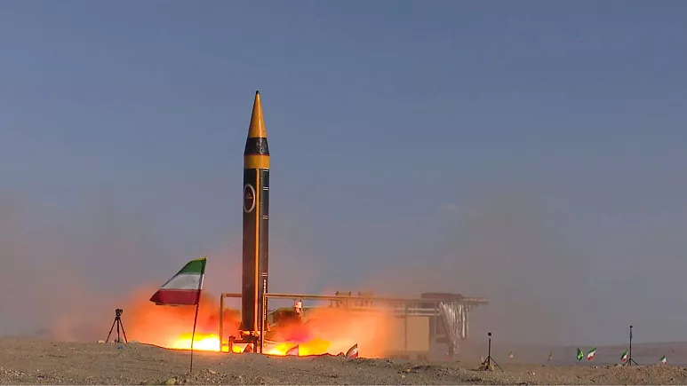 تداوم تحریم‌های تروئیکای اروپایی؛ «تحریم‌های موشکی ایران در ماه اکتبر لغو نخواهند شد»