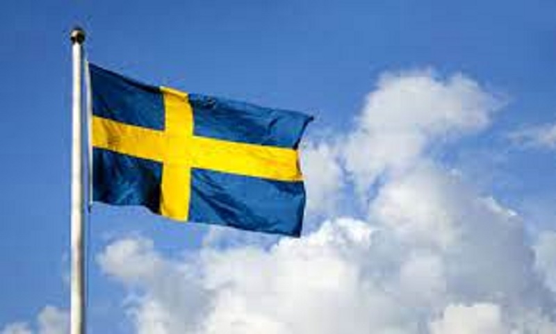 İsveç SEPAH-a bağlı iki iranlını deportasiya edib