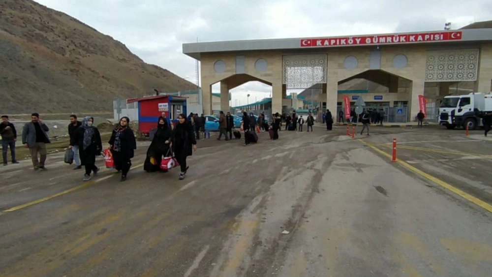 استان وان از نیم میلیون گردشگر ایران میزبانی کرد