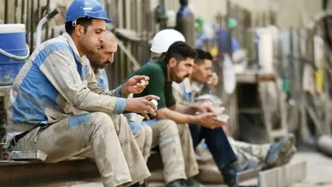 یک میلیون کارگر در ایران از اشتغال رسمی خارج شدند