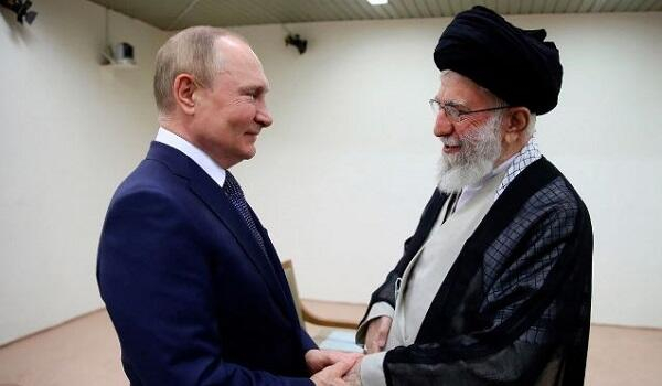 تایمز: اعتراضات ادامه پیدا کند خامنه‌ای به روسیه فرار می‌کند
