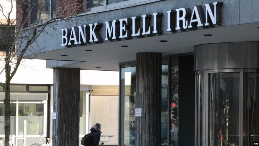 İraq İran bankının lisenziyasını ləğv edib