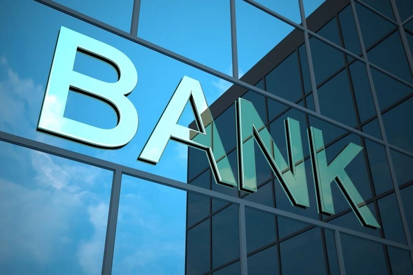 İran Milli Bankının Bakı filialının mənfəəti 13 % azalıb
