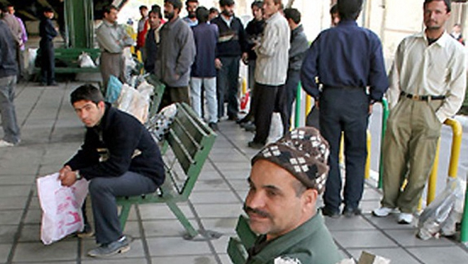 İranda tikinti sektoru çökür: minlərlə işçi işsiz qalıb