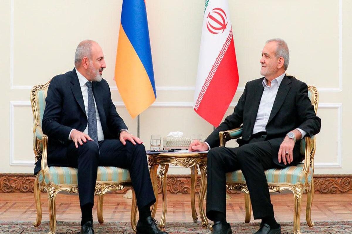 امضای یک بیانیه مشترک و 10 سند همکاری میان ایران و ارمنستان