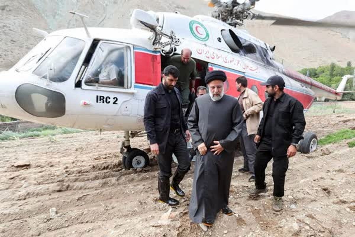 تلاش نیروهای امدادی برای جستجوی هلیکوپتر حامل ابراهیم رئیسی/ احتمال مرگ همه سرنشینان