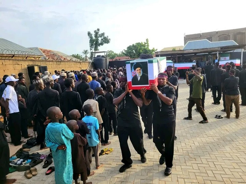 Nigeriyada Əli Xameneinin dəfn mərasimi keçirilib