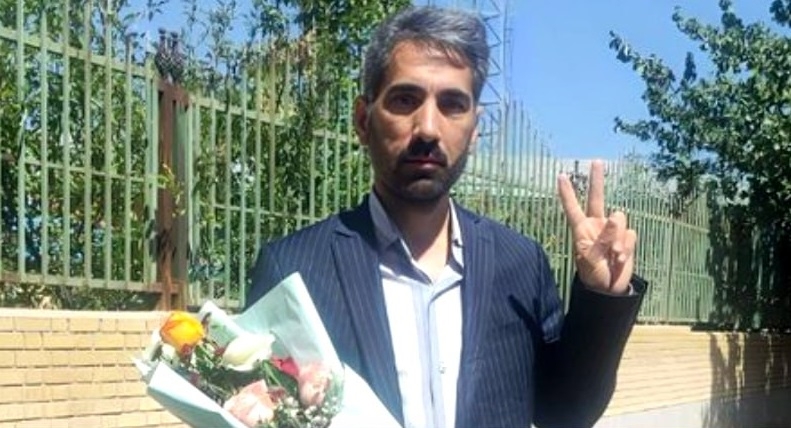 آزادی موقت «غلامرضا اصغری» عضو کانون صنفی معلمان از زندان اردبیل