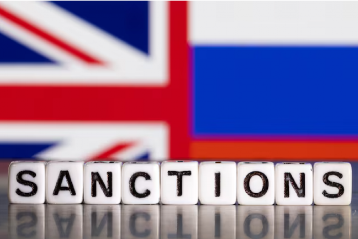 Britaniya "Rosneft" və "Lukoil" neft şirkətlərinə sanksiya tətbiq edib