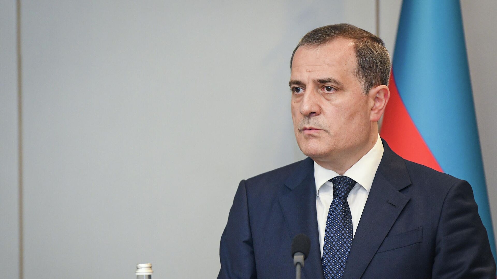Ceyhun Bayramov Hakan Fidanı təbirk edib