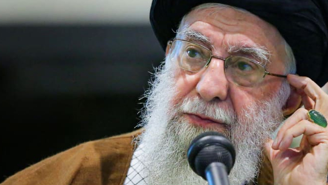خامنه‌ای معترضان را با «داعش» مقایسه کرد