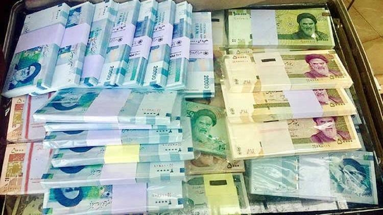 نقدینگی در ایران به رقم بی‌سابقه «۸ هزار تریلیون تومان» نزدیک شد