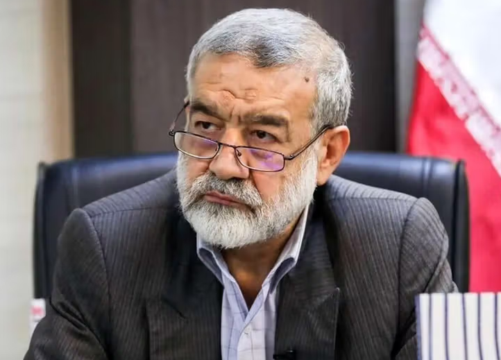Sərt xətt tərəfdarı deputat: İranda ali rəhbərə qarşı “siyasi çevriliş” həyata keçirilir
