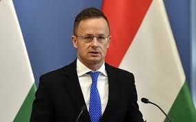 Peter Siyarto: "Macarıstan Rusiyadan neft alışını dayandırmağı planlaşdırmır"
