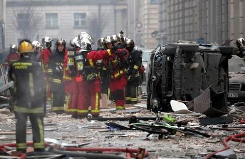 Parisdə dəhşətli partlayış: 16 yaralı var -VİDEO